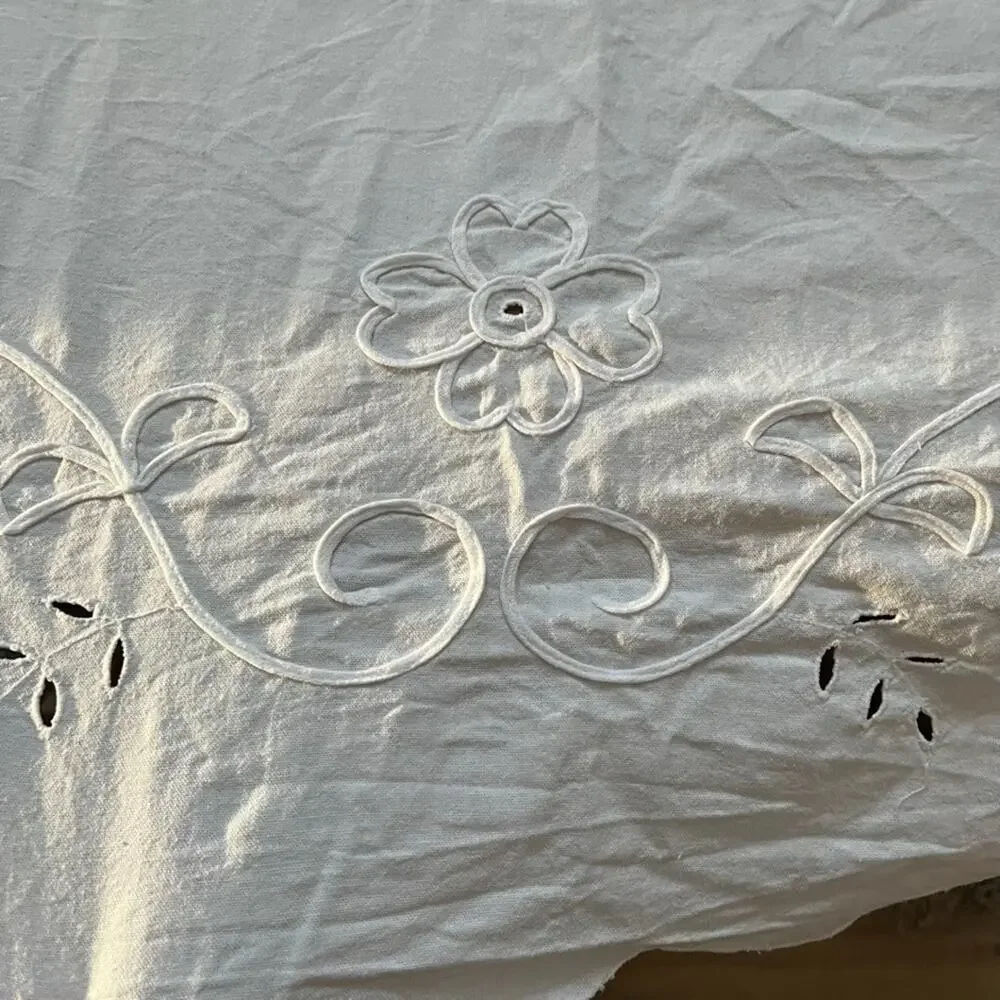 White Raised Floral Tablecloth 67 x 99 in Intricate Cutwork Scalloped Edge